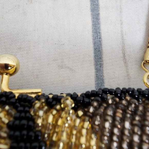 Vintage 1960s Beaded Clutch Art Deco Swirl Black Gold Bronze Cream Kiss Clasp - Picture 9 of 16